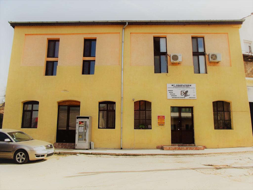House For Guests And Friends Hotel Svishtov Exterior photo